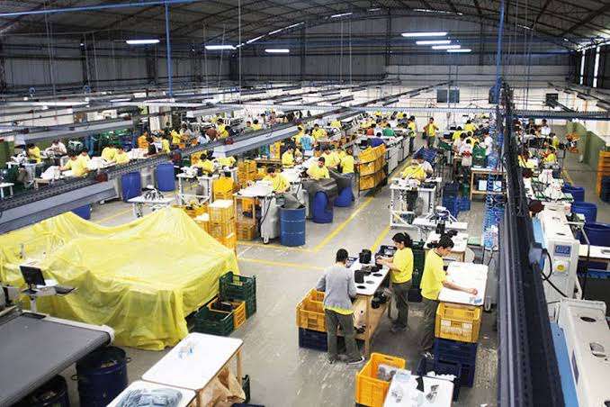 Las aportaciones de la industria manufacturera a un 49%