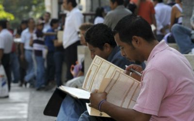 En México, alrededor de 35.5 millones de personas trabajan y carecen de ingreso suficiente
